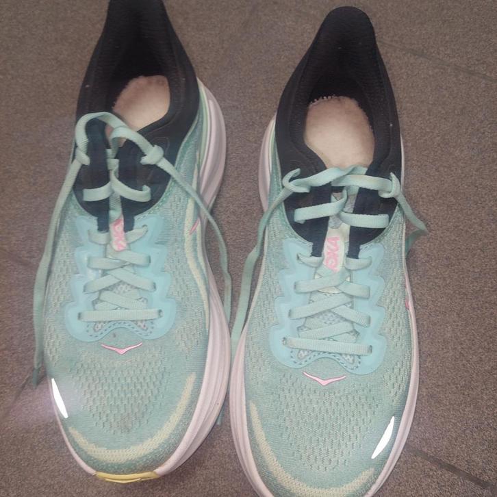 HOKA Bondi 9 - hardloopschoenen 40,5, Kleding | Dames, Schoenen, Zo goed als nieuw, Sneakers of Gympen, Ophalen of Verzenden