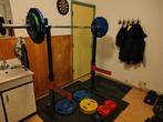 Verstelbare squat/bench rack met barbell en 160kg gewichten, Ophalen, Zo goed als nieuw, Benen, Krachtstation