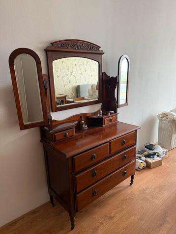 Antieke Toilettafel met Spiegel en Lades - 108cm breedt beschikbaar voor biedingen