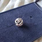 Pandora Kraal Hart met Blaadje, Pandora, Ophalen of Verzenden, Zo goed als nieuw, 1 bedel