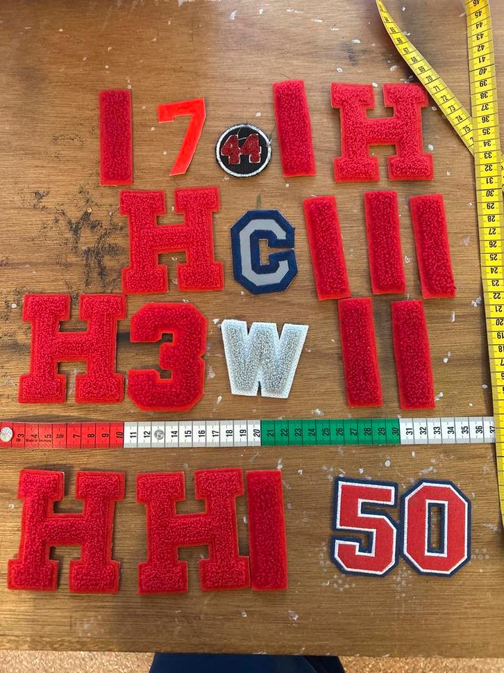 Applicaties - Letters & Cijfers, Hobby en Vrije tijd, Kledingapplicaties en Hotfix, Zo goed als nieuw, Overige applicaties, Ophalen of Verzenden