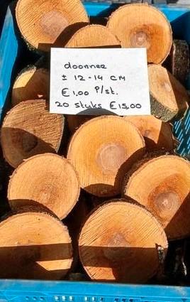 Boomstamschijven €1,- p/st beschikbaar voor biedingen