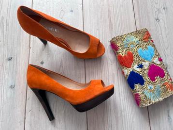 Zgan oranje suede pumps Cafe Noir 39.5 plateau hakken beschikbaar voor biedingen