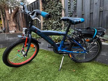 Loekie Booster 18 inch jongensfiets beschikbaar voor biedingen