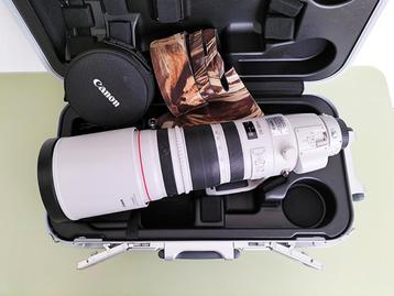 Canon EF 200-400mm f/4L IS USM Extender 1.4x zoom lens