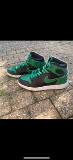 Jordan 1 Retro High Pine Green Black, Ophalen of Verzenden, Zo goed als nieuw, Schoenen