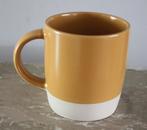 mok okergeel en beige, Huis en Inrichting, Keuken | Servies, Keramiek, Overige typen, Ophalen of Verzenden, Zo goed als nieuw
