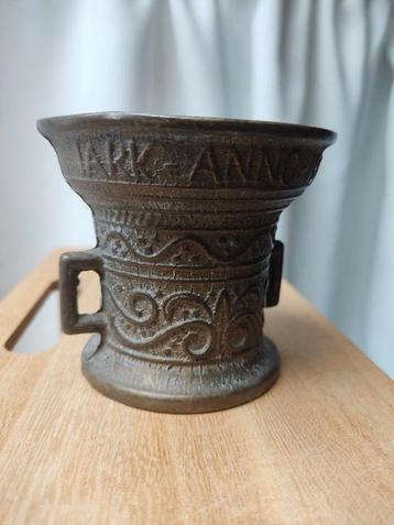 Antiek koper messing vijzel Elizabethaans beschikbaar voor biedingen