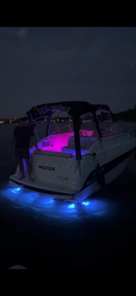 Maxum 2400SCR 8m 215PK 2002 incl trailer/ligtplaats aalsmeer, Watersport en Boten, Speedboten, Zo goed als nieuw, 6 meter of meer