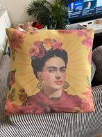Frida Kahlo op sierkussen., Ophalen of Verzenden, Zo goed als nieuw, Vierkant