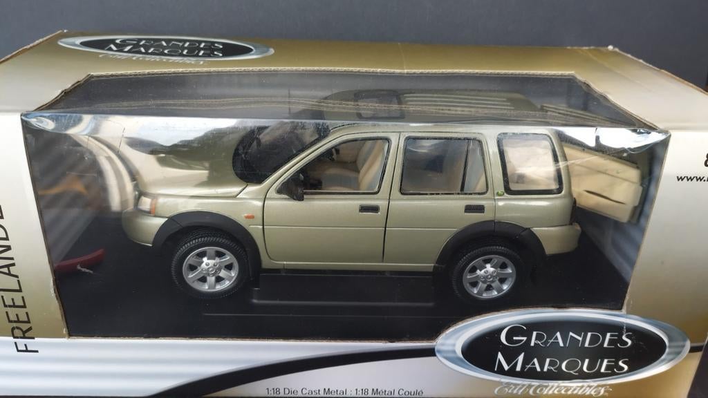 Land Rover Freelander 2 1;18 Ertl Grandes Marques Pol, Hobby en Vrije tijd, Modelauto's | 1:18, Ophalen of Verzenden, Zo goed als nieuw