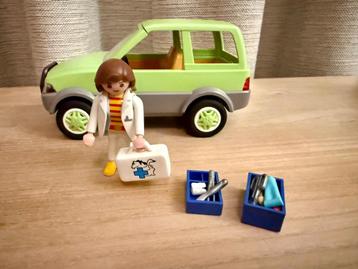Playmobil 4345 Dierenarts met terreinwagen beschikbaar voor biedingen