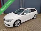 Seat Leon ST 1.8TSI FR DSG / Keyless / Panoramadak / Camera, Gebruikt, 4 cilinders, Met garantie (alle), Wit