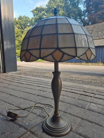 Tiffany schemerlamp. beschikbaar voor biedingen