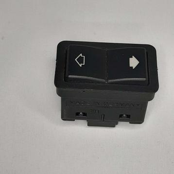 Raam schakelaar zwart BMW E38 E39 8368974 beschikbaar voor biedingen