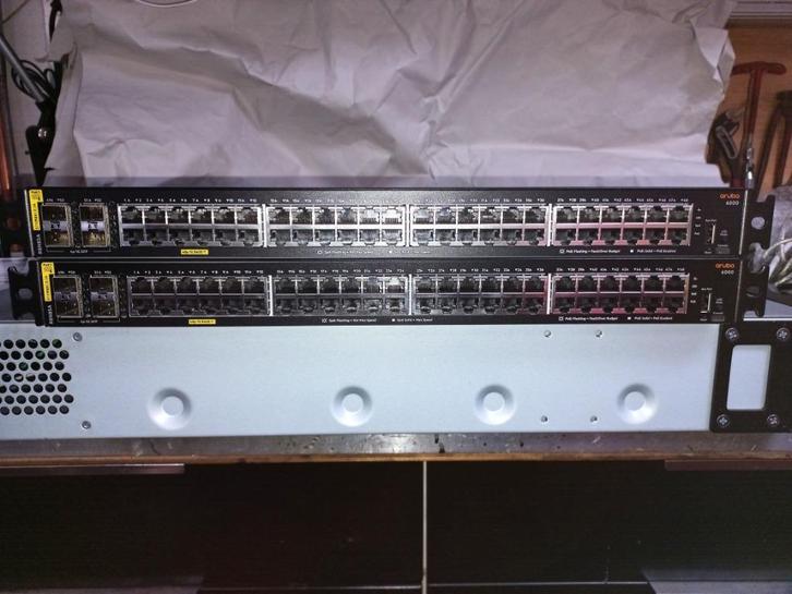 Aruba 6000 R8N85A 48P POE L3 switch, Computers en Software, Netwerk switches, Gebruikt, Ophalen