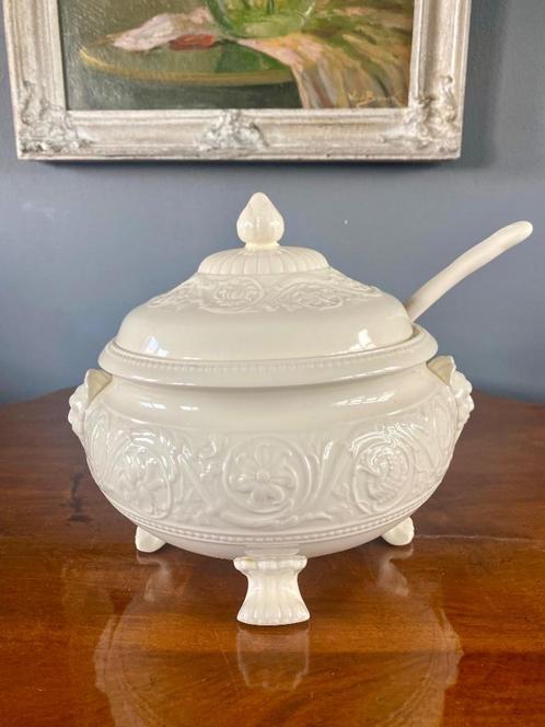 Wedgwood Patrician soepterrine met deksel, Antiek en Kunst, Antiek | Servies los, Ophalen of Verzenden