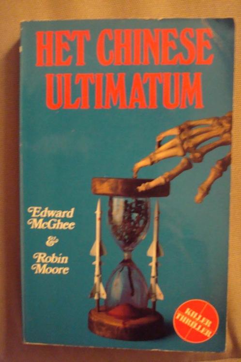 Het Chinese ultimatum - Mcghee + Moore, Boeken, Thrillers, Gelezen, Ophalen of Verzenden