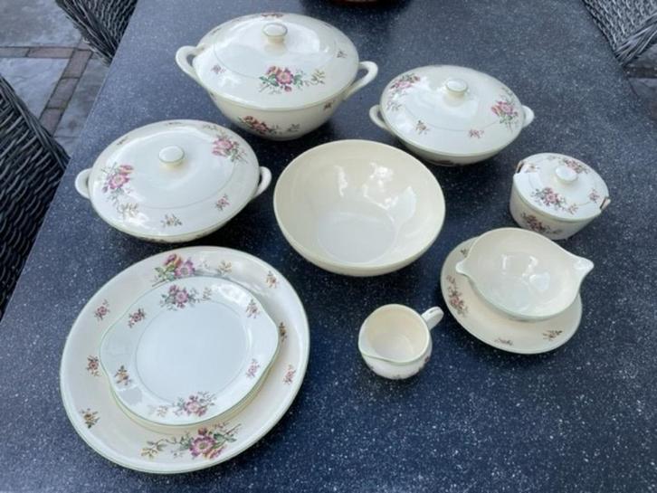 Serviesdelen ’t Molentje Plateel, serie Wilde Roos, Huis en Inrichting, Keuken | Servies, Zo goed als nieuw, Overige typen, Overige stijlen