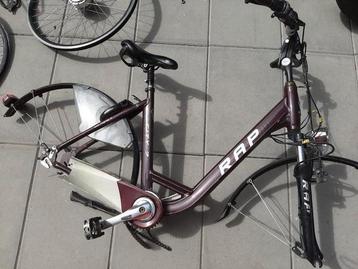 Electrische klus/ opknap fiets of voor onderdelen RAP City 7 beschikbaar voor biedingen