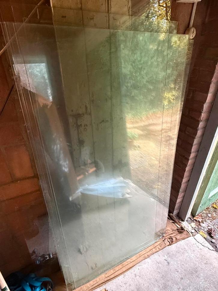 Gratis: diverse ruiten glas ramen, Doe-het-zelf en Verbouw, Glas en Ramen, Gebruikt, Glasplaat, 160 cm of meer, 160 cm of meer