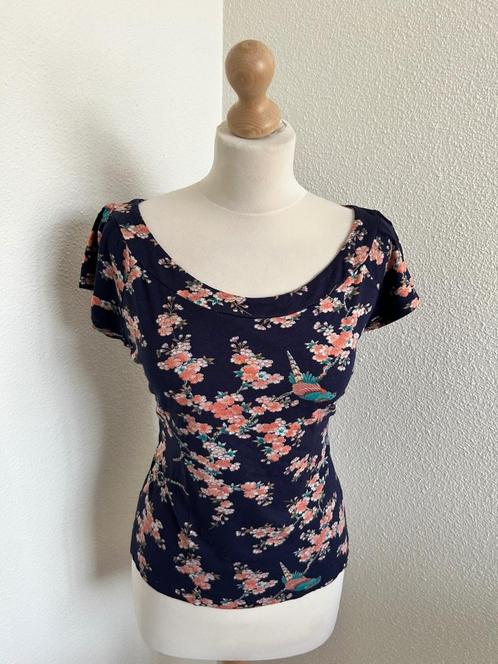 King Louie maat L blauwe top shirt 2342, Kleding | Dames, Tops, Zo goed als nieuw, Maat 42/44 (L), Blauw, Korte mouw, Ophalen of Verzenden