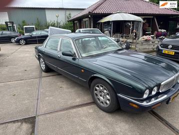 Daimler 4.0 4.0 V8 Inruil mogelijk [Automaat] beschikbaar voor biedingen