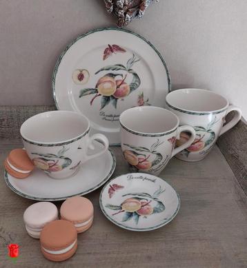 JBS Janneke Brinkman Botania servies met de witte perzik  beschikbaar voor biedingen