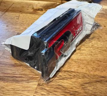 Volkswagen R line logo voor je gril beschikbaar voor biedingen