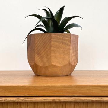 bijzondere vintage houten BLOEMPOT walnoothout Mid Century beschikbaar voor biedingen