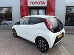 Toyota Aygo 1.0 VVT-i x-joy Automaat, Auto's, Stof, Gebruikt, Euro 6, 4 stoelen