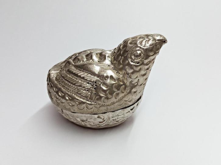 Betel of sirih doosje, Cambodja, vogel verzilverd. Azië, Antiek en Kunst, Kunst | Niet-Westerse kunst, Verzenden