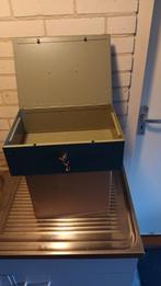 Geldkist, Ophalen of Verzenden, Gebruikt, Metaal of Blik, Object of Gebouw