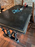 Antieke Zwarte Tafel, Ophalen