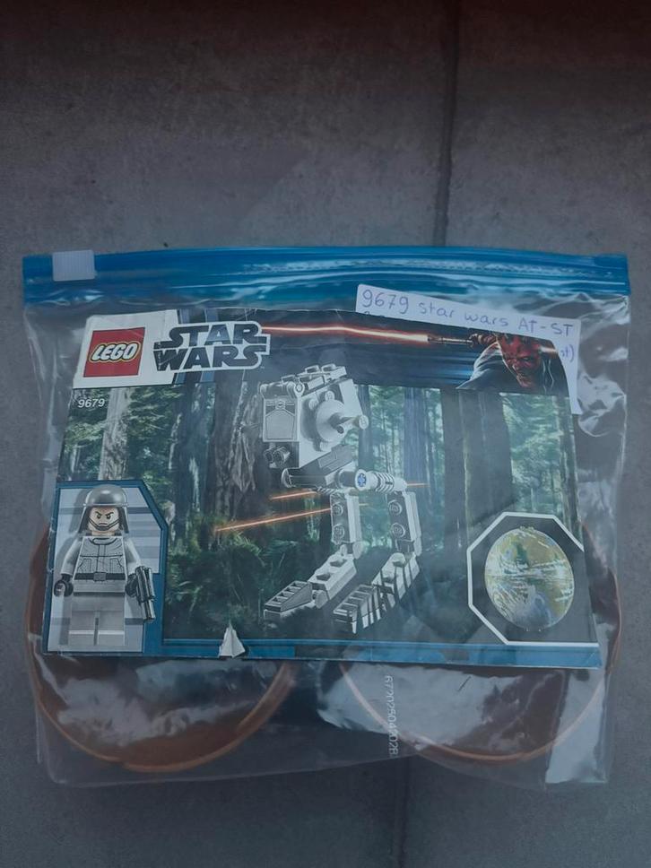 LEGO Star Wars 9679 – AT-ST & Endor (2012, Planet Series 1), Verzamelen, Star Wars, Zo goed als nieuw, Gebruiksvoorwerp, Ophalen of Verzenden