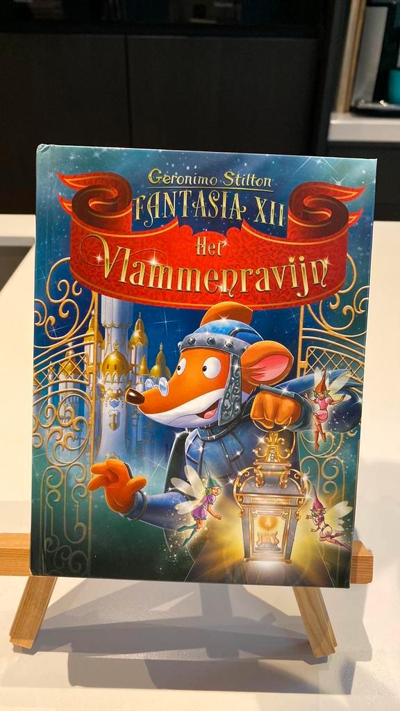 Geronimo Stilton - Fantasia XII, Boeken, Kinderboeken | Jeugd | onder 10 jaar, Zo goed als nieuw, Fictie algemeen, Ophalen of Verzenden