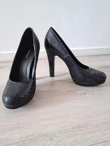 Glitter pumps beschikbaar voor biedingen