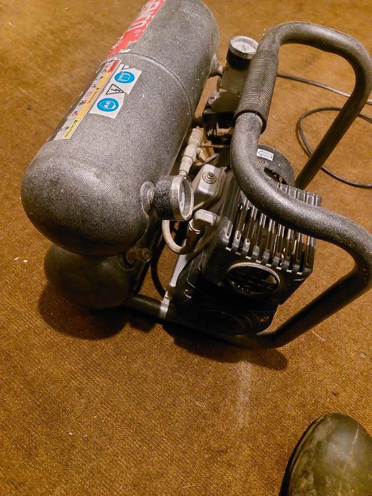 Senco Compressor, Doe-het-zelf en Verbouw, Compressors, Gebruikt, 6 tot 10 bar, Minder dan 25 liter, Minder dan 200 liter/min