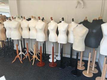 GROTE VOORRAAD PASPOPPEN ETALAGEPOPPEN TORSO'S BUSTES ETC. ! beschikbaar voor biedingen