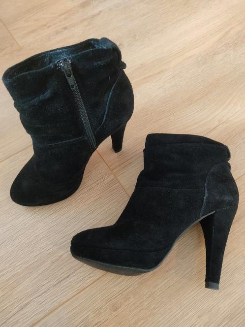Invito - Suède leren enkellaarsjes zwart - mt 36, Kleding | Dames, Schoenen, Gedragen, Schoenen met hoge hakken, Zwart, Verzenden