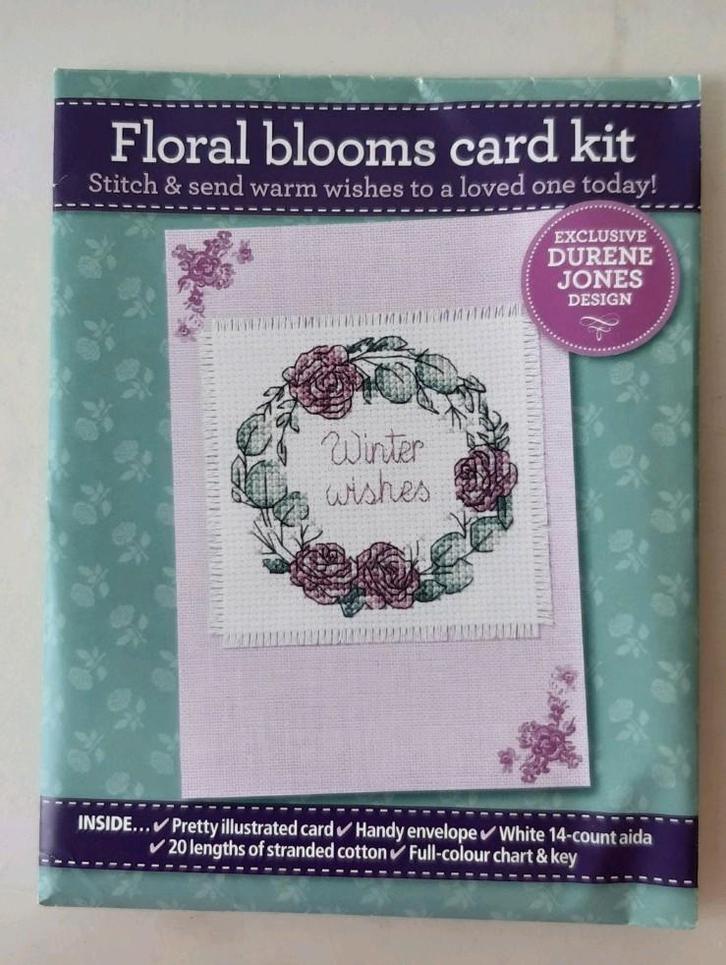 Borduurpakketje kaart met krans in paars, nieuw!, Hobby en Vrije tijd, Borduren en Borduurmachines, Nieuw, Borduurpakket, Handborduren