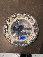 Bevrijdingssouvernir Herrijzend Nederland Bord, Antiek en Kunst, Antiek | Wandborden en Tegels, Ophalen of Verzenden