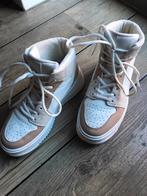 Z.g.a.n. Sneakers wit + beige 38, Ophalen of Verzenden, Wit, Zo goed als nieuw, Sneakers of Gympen