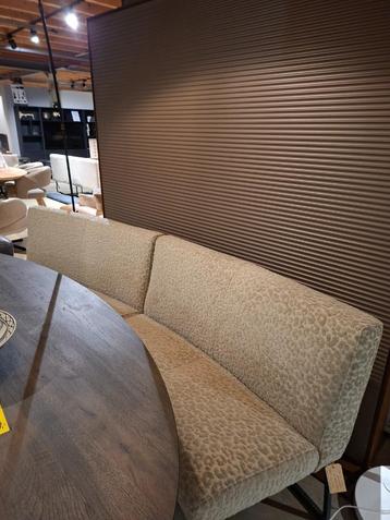 set van 2 gave Lara eettafelbankjes 114cm nu voor €1219,- beschikbaar voor biedingen