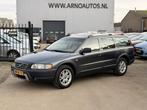Volvo XC70 2.4 D5 4X4 185 PK Ocean Race, 1E EIGENAAR, AIRCO(, Automaat, 1694 kg, Beige, 197 €/maand