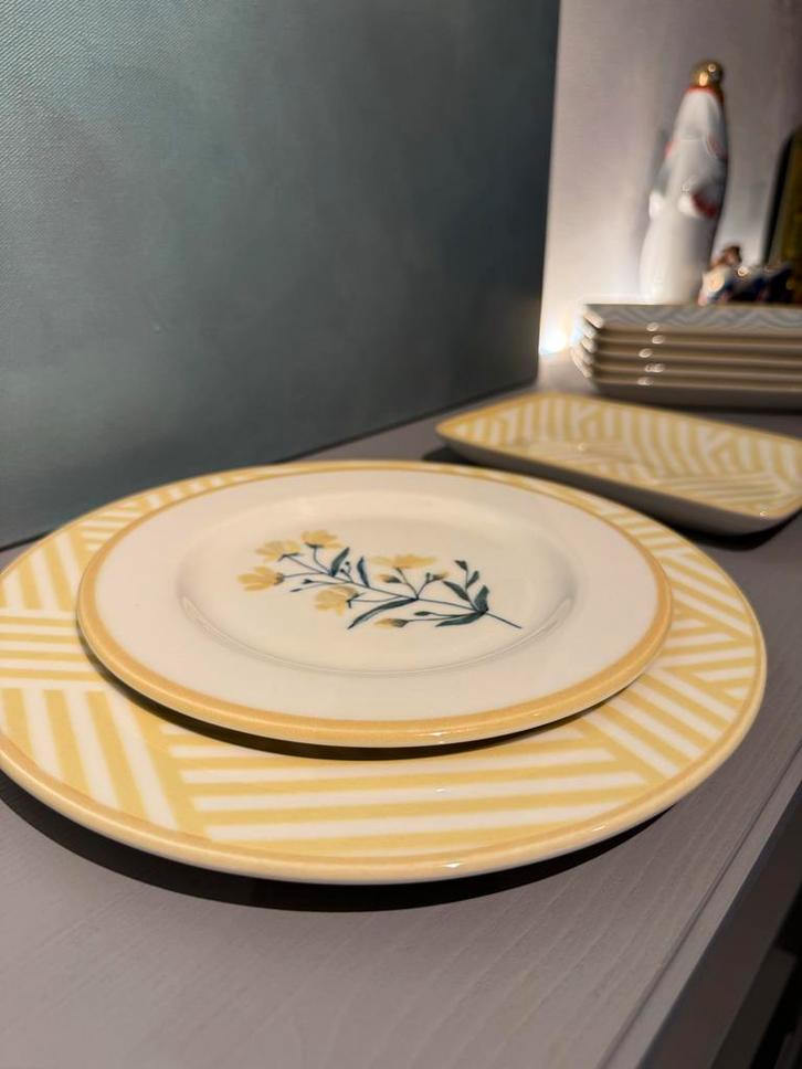 Karaca Botanica Servies - 6 persoons, Huis en Inrichting, Keuken | Servies, Zo goed als nieuw, Compleet servies, Overige stijlen