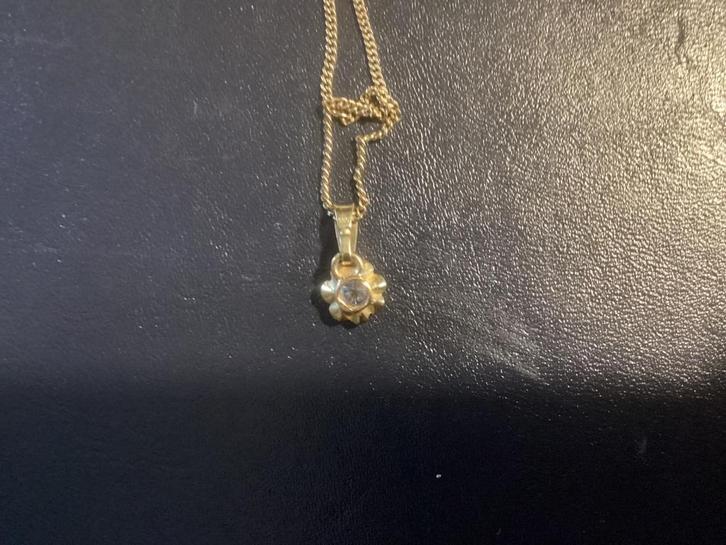 14kr ketting  gouden ketting met echte diamant 3,7 gram 39 c, Antiek en Kunst, Antiek | Goud en Zilver, Goud, Ophalen