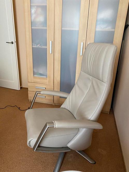 Leren relax/tv stoel, Huis en Inrichting, Fauteuils, Zo goed als nieuw, Ophalen