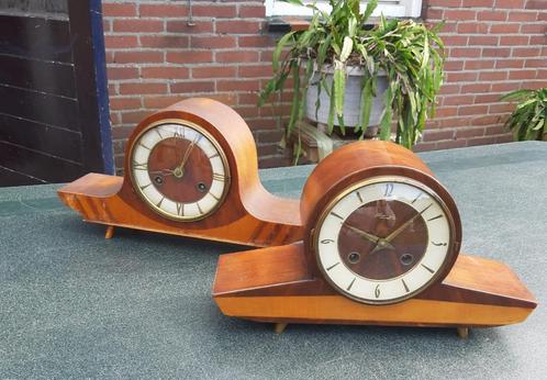 2 oude pendules / schouwklok, Antiek en Kunst, Antiek | Klokken, Ophalen
