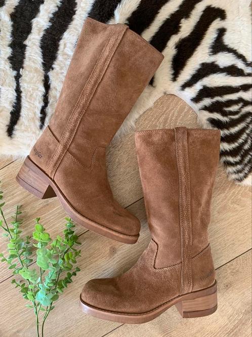 Wrangler suede leren retro boots 40 western boots blokhak, Kleding | Dames, Schoenen, Zo goed als nieuw, Hoge laarzen, Bruin, Ophalen of Verzenden